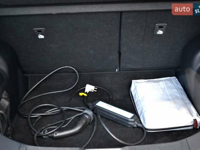 Сірий Ніссан Ліф, об'ємом двигуна 0 л та пробігом 119 тис. км за 12300 $, фото 56 на Automoto.ua