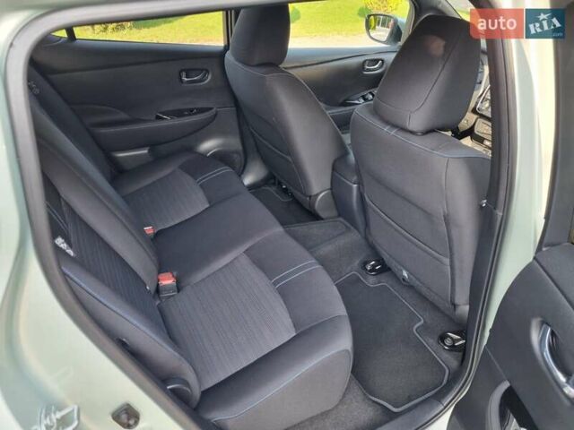 Сірий Ніссан Ліф, об'ємом двигуна 0 л та пробігом 173 тис. км за 10850 $, фото 24 на Automoto.ua