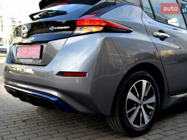 Сірий Ніссан Ліф, об'ємом двигуна 0 л та пробігом 119 тис. км за 12300 $, фото 78 на Automoto.ua