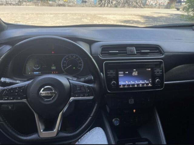 Сірий Ніссан Ліф, об'ємом двигуна 0 л та пробігом 89 тис. км за 13300 $, фото 8 на Automoto.ua