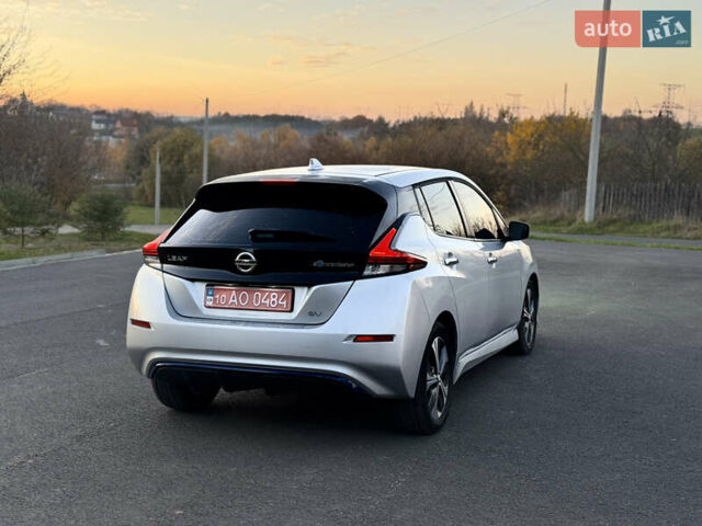 Серый Ниссан Лиф, объемом двигателя 0 л и пробегом 150 тыс. км за 10800 $, фото 9 на Automoto.ua