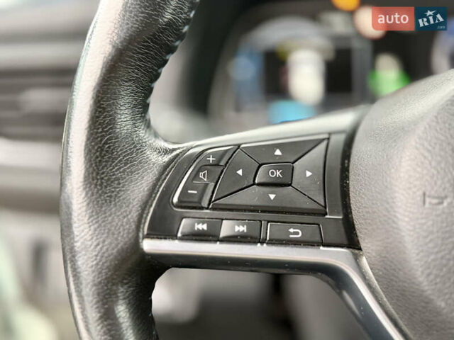 Серый Ниссан Лиф, объемом двигателя 0 л и пробегом 78 тыс. км за 13150 $, фото 45 на Automoto.ua