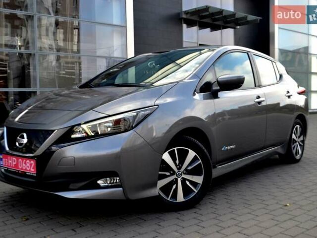 Сірий Ніссан Ліф, об'ємом двигуна 0 л та пробігом 119 тис. км за 12300 $, фото 9 на Automoto.ua