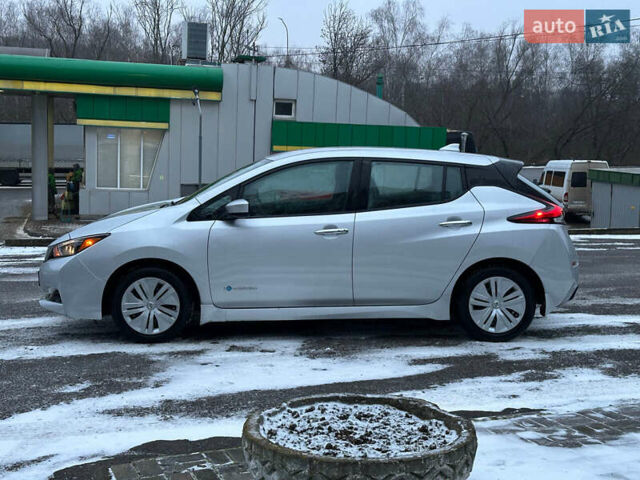 Сірий Ніссан Ліф, об'ємом двигуна 0 л та пробігом 31 тис. км за 13600 $, фото 6 на Automoto.ua