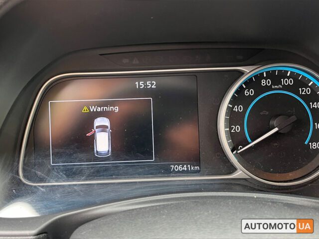 Сірий Ніссан Ліф, об'ємом двигуна 40 л та пробігом 70 тис. км за 14500 $, фото 17 на Automoto.ua