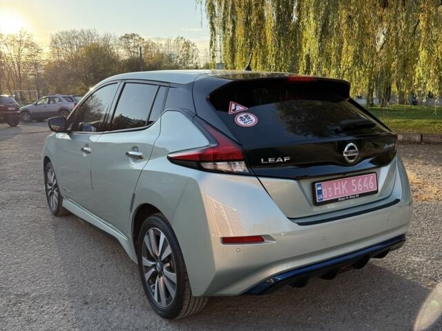 Серый Ниссан Лиф, объемом двигателя 0 л и пробегом 103 тыс. км за 287 $, фото 3 на Automoto.ua