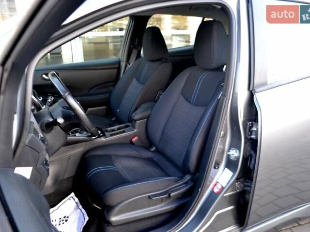 Сірий Ніссан Ліф, об'ємом двигуна 0 л та пробігом 119 тис. км за 12300 $, фото 92 на Automoto.ua