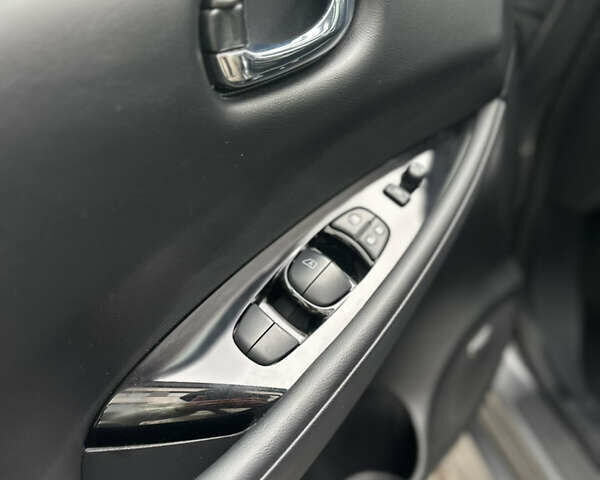 Серый Ниссан Лиф, объемом двигателя 0 л и пробегом 40 тыс. км за 14500 $, фото 11 на Automoto.ua