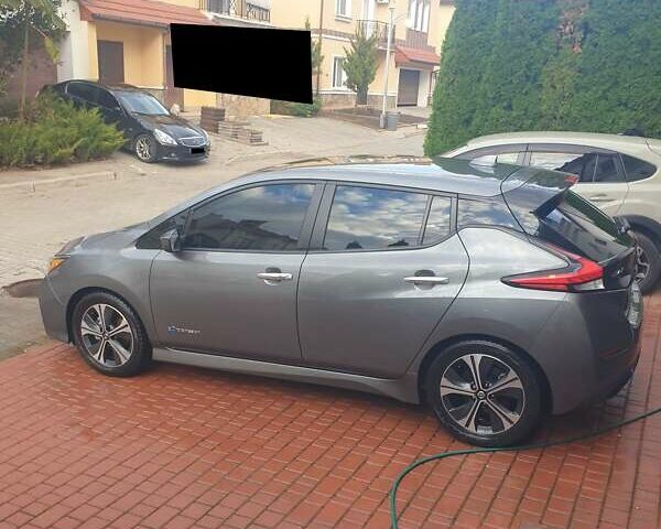 Сірий Ніссан Ліф, об'ємом двигуна 0 л та пробігом 34 тис. км за 15500 $, фото 3 на Automoto.ua