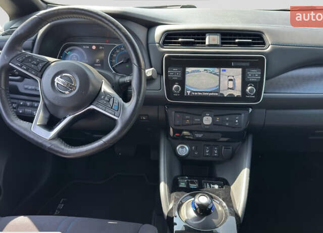 Серый Ниссан Лиф, объемом двигателя 0 л и пробегом 145 тыс. км за 12750 $, фото 3 на Automoto.ua