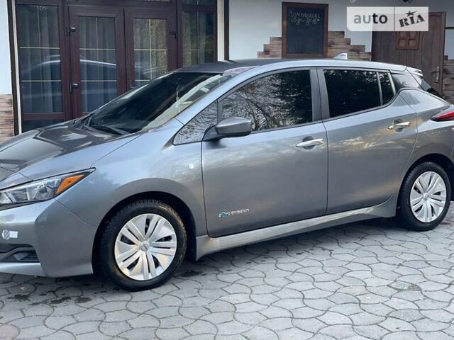 Сірий Ніссан Ліф, об'ємом двигуна 0 л та пробігом 115 тис. км за 11850 $, фото 1 на Automoto.ua