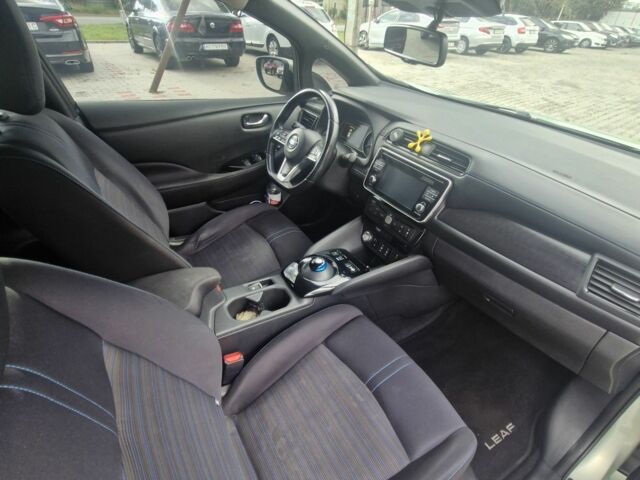 Сірий Ніссан Ліф, об'ємом двигуна 0 л та пробігом 115 тис. км за 11500 $, фото 15 на Automoto.ua