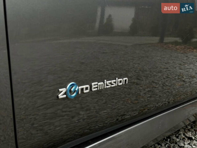 Серый Ниссан Лиф, объемом двигателя 0 л и пробегом 130 тыс. км за 11999 $, фото 5 на Automoto.ua