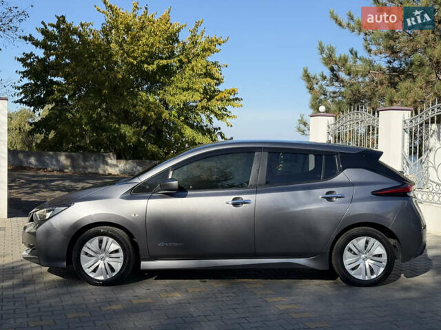 Сірий Ніссан Ліф, об'ємом двигуна 0 л та пробігом 88 тис. км за 11900 $, фото 3 на Automoto.ua