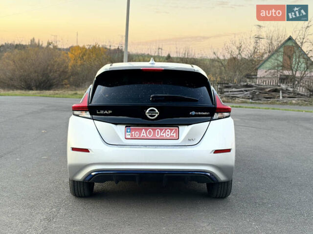 Серый Ниссан Лиф, объемом двигателя 0 л и пробегом 150 тыс. км за 10800 $, фото 14 на Automoto.ua