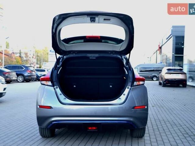 Сірий Ніссан Ліф, об'ємом двигуна 0 л та пробігом 119 тис. км за 12300 $, фото 159 на Automoto.ua