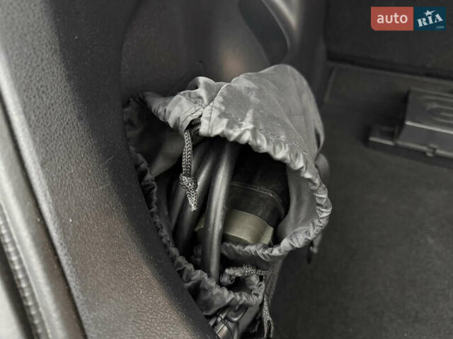 Серый Ниссан Лиф, объемом двигателя 0 л и пробегом 130 тыс. км за 11999 $, фото 41 на Automoto.ua