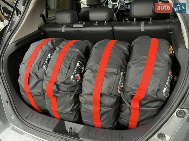 Сірий Ніссан Ліф, об'ємом двигуна 0 л та пробігом 144 тис. км за 12699 $, фото 52 на Automoto.ua