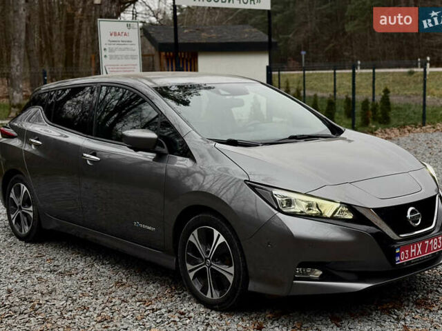 Серый Ниссан Лиф, объемом двигателя 0 л и пробегом 130 тыс. км за 11999 $, фото 3 на Automoto.ua