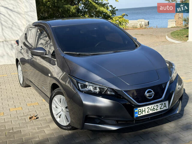 Сірий Ніссан Ліф, об'ємом двигуна 0 л та пробігом 88 тис. км за 11900 $, фото 20 на Automoto.ua