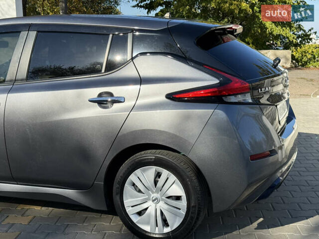 Сірий Ніссан Ліф, об'ємом двигуна 0 л та пробігом 88 тис. км за 11900 $, фото 7 на Automoto.ua