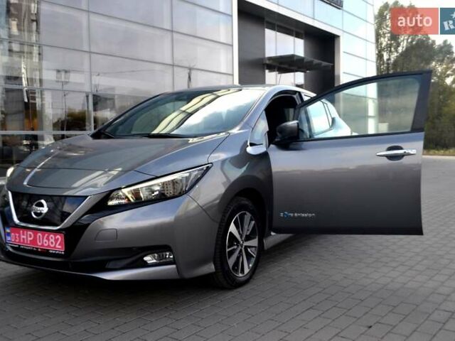 Сірий Ніссан Ліф, об'ємом двигуна 0 л та пробігом 119 тис. км за 12300 $, фото 10 на Automoto.ua