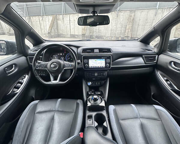 Серый Ниссан Лиф, объемом двигателя 0 л и пробегом 40 тыс. км за 14500 $, фото 23 на Automoto.ua