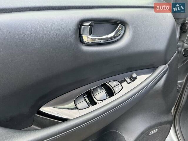 Сірий Ніссан Ліф, об'ємом двигуна 0 л та пробігом 144 тис. км за 12699 $, фото 34 на Automoto.ua