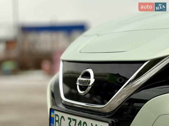 Серый Ниссан Лиф, объемом двигателя 0 л и пробегом 78 тыс. км за 13150 $, фото 7 на Automoto.ua