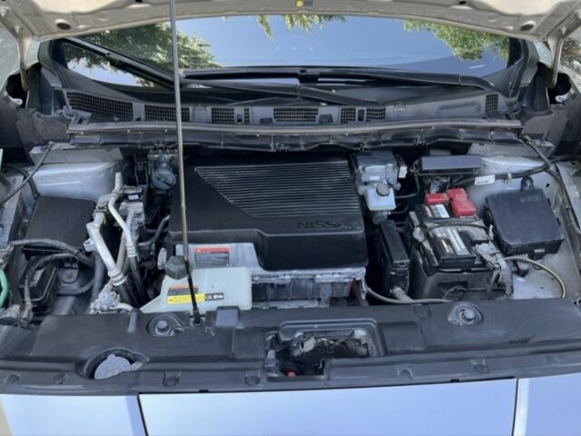 Сірий Ніссан Ліф, об'ємом двигуна 0 л та пробігом 89 тис. км за 13300 $, фото 13 на Automoto.ua