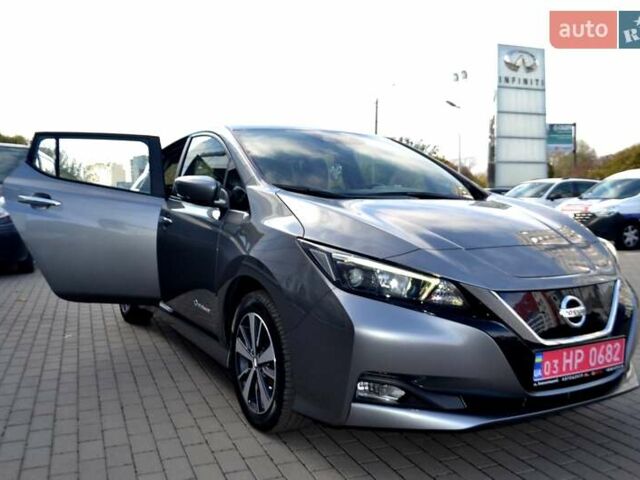 Сірий Ніссан Ліф, об'ємом двигуна 0 л та пробігом 119 тис. км за 12300 $, фото 46 на Automoto.ua
