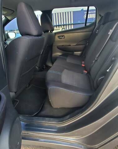 Серый Ниссан Лиф, объемом двигателя 0 л и пробегом 175 тыс. км за 12100 $, фото 10 на Automoto.ua