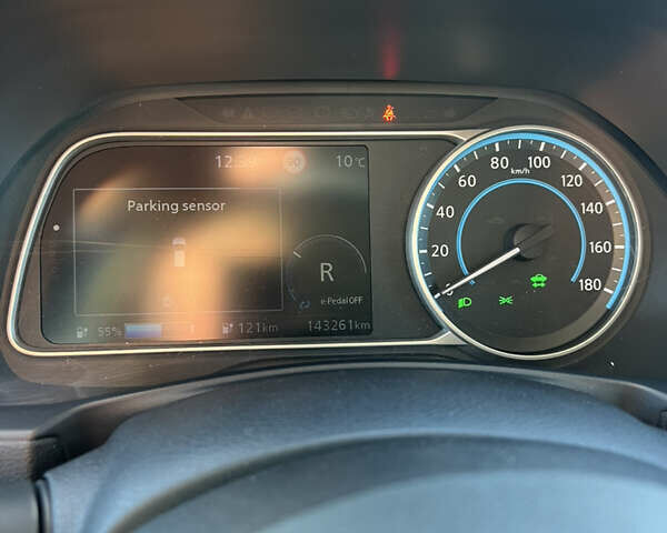 Сірий Ніссан Ліф, об'ємом двигуна 0 л та пробігом 143 тис. км за 12550 $, фото 34 на Automoto.ua