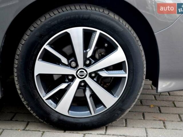 Сірий Ніссан Ліф, об'ємом двигуна 0 л та пробігом 119 тис. км за 12300 $, фото 179 на Automoto.ua