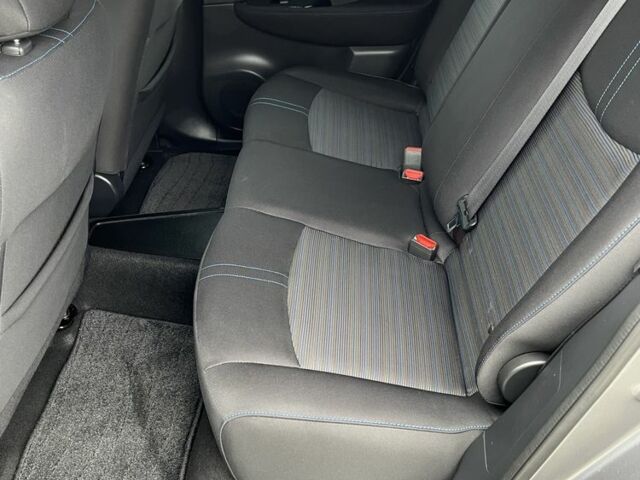 Серый Ниссан Лиф, объемом двигателя 0 л и пробегом 127 тыс. км за 11500 $, фото 5 на Automoto.ua