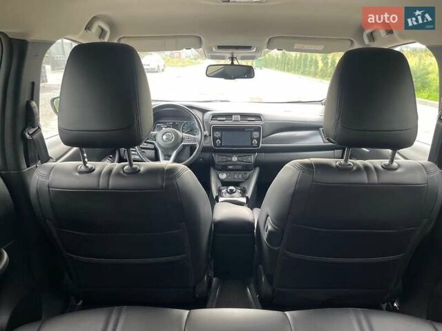 Серый Ниссан Лиф, объемом двигателя 0 л и пробегом 102 тыс. км за 13200 $, фото 29 на Automoto.ua