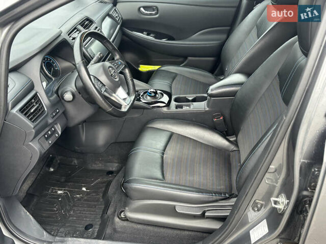 Сірий Ніссан Ліф, об'ємом двигуна 0 л та пробігом 152 тис. км за 11950 $, фото 28 на Automoto.ua