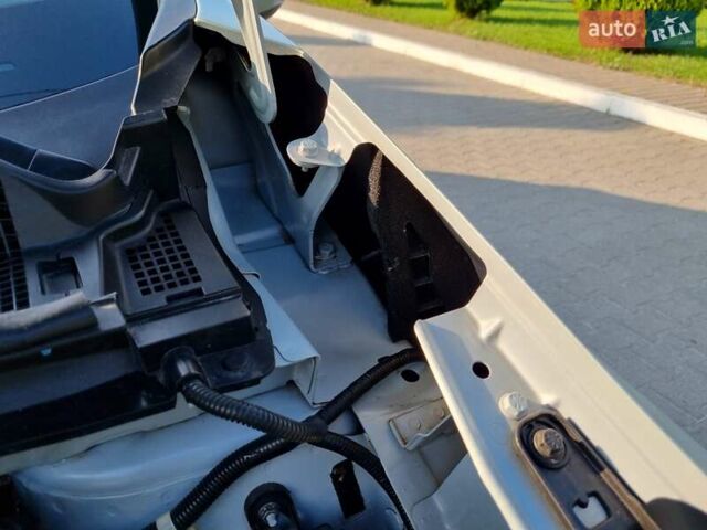 Сірий Ніссан Ліф, об'ємом двигуна 0 л та пробігом 173 тис. км за 10850 $, фото 39 на Automoto.ua