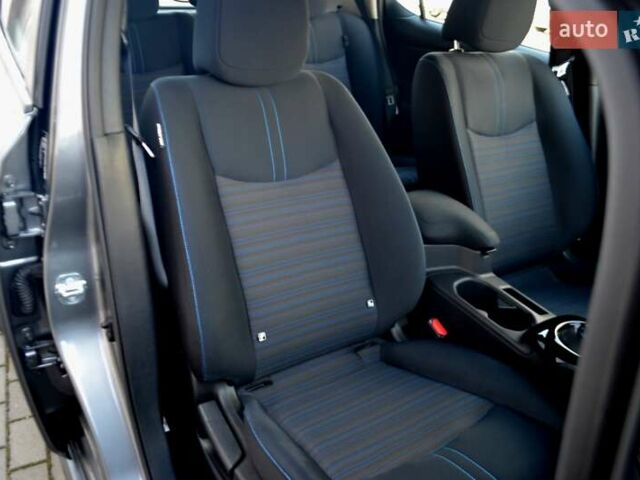 Сірий Ніссан Ліф, об'ємом двигуна 0 л та пробігом 119 тис. км за 12300 $, фото 136 на Automoto.ua