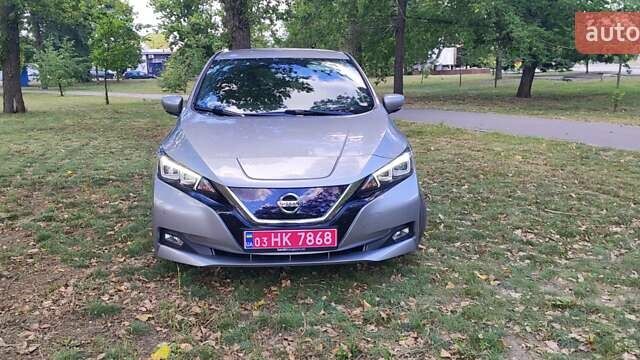 Серый Ниссан Лиф, объемом двигателя 0 л и пробегом 80 тыс. км за 13200 $, фото 8 на Automoto.ua