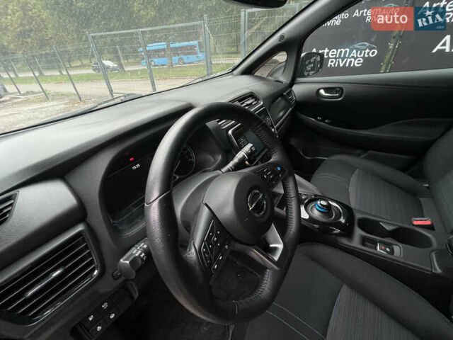 Серый Ниссан Лиф, объемом двигателя 0 л и пробегом 125 тыс. км за 12100 $, фото 13 на Automoto.ua