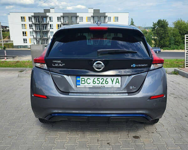 Серый Ниссан Лиф, объемом двигателя 0 л и пробегом 94 тыс. км за 13000 $, фото 3 на Automoto.ua