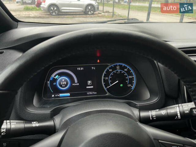 Серый Ниссан Лиф, объемом двигателя 0 л и пробегом 125 тыс. км за 12100 $, фото 27 на Automoto.ua