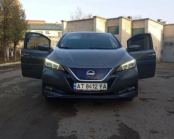 Серый Ниссан Лиф, объемом двигателя 0 л и пробегом 76 тыс. км за 16500 $, фото 9 на Automoto.ua