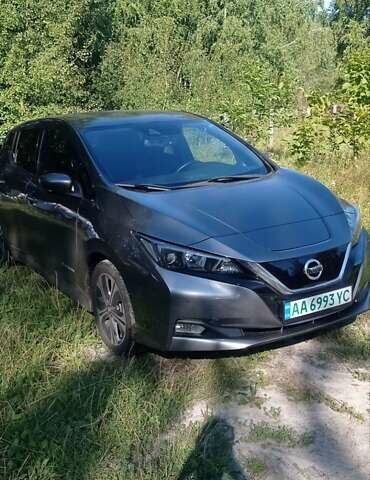 Серый Ниссан Лиф, объемом двигателя 0 л и пробегом 122 тыс. км за 12900 $, фото 8 на Automoto.ua