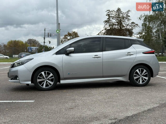 Сірий Ніссан Ліф, об'ємом двигуна 0 л та пробігом 148 тис. км за 13333 $, фото 5 на Automoto.ua