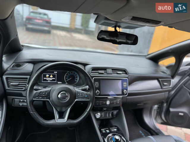 Серый Ниссан Лиф, объемом двигателя 0 л и пробегом 80 тыс. км за 15699 $, фото 30 на Automoto.ua