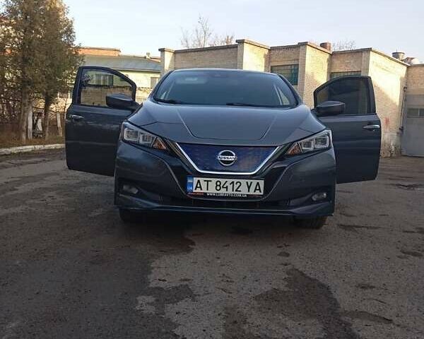 Серый Ниссан Лиф, объемом двигателя 0 л и пробегом 76 тыс. км за 16500 $, фото 8 на Automoto.ua