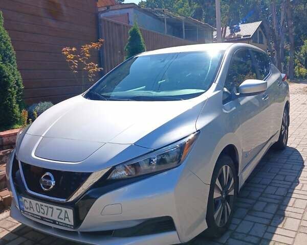 Сірий Ніссан Ліф, об'ємом двигуна 0 л та пробігом 99 тис. км за 12700 $, фото 10 на Automoto.ua