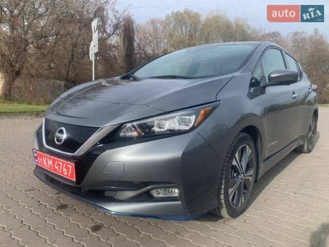 Серый Ниссан Лиф, объемом двигателя 0 л и пробегом 77 тыс. км за 14990 $, фото 7 на Automoto.ua